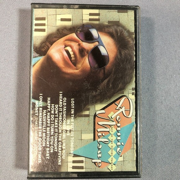 Ronnie Milsap Cassette Lot of 3 with Original Cases Inserts - Picture 4 of 7